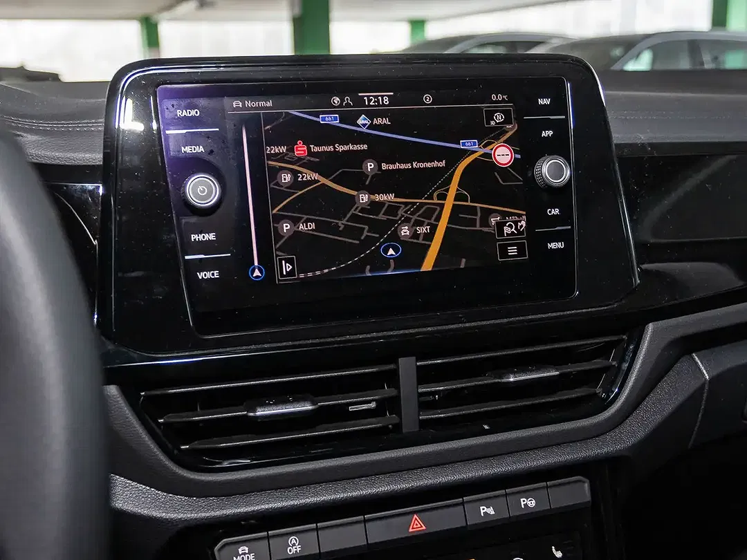 Volkswagen T-Roc - Thumbnail 14