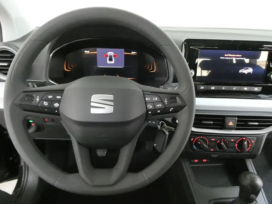 SEAT Arona - Thumbnail 13