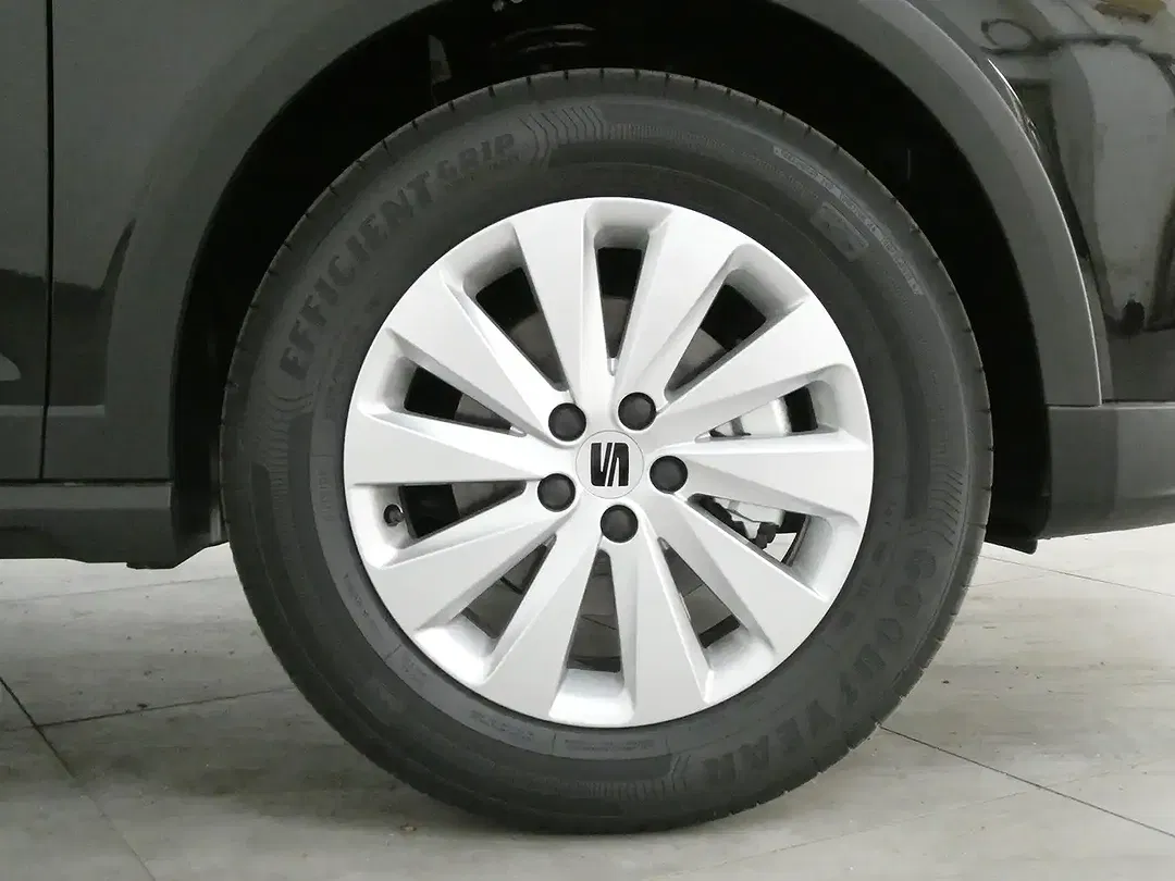 SEAT Arona - Thumbnail 6