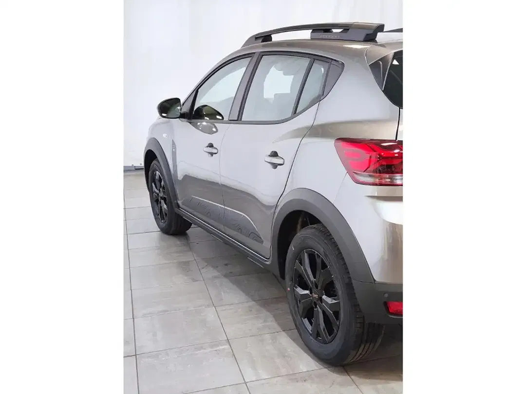 Dacia Sandero - Thumbnail 4