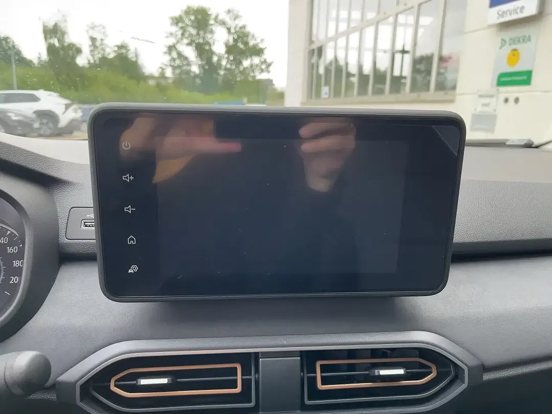 Dacia Sandero - Thumbnail 10