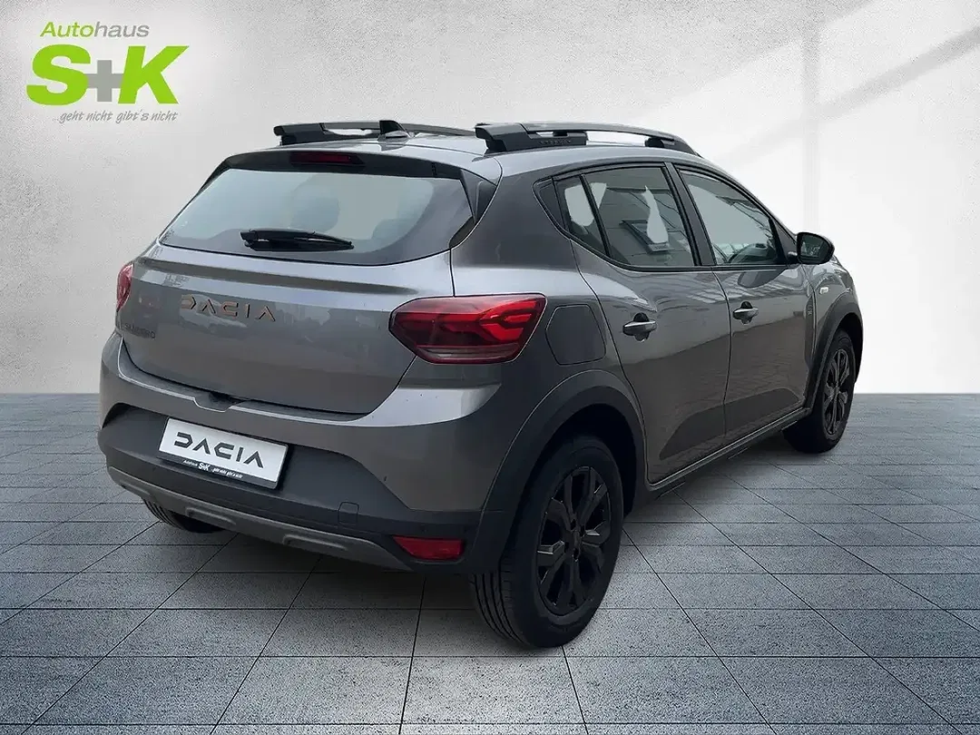 Dacia Sandero - Thumbnail 4