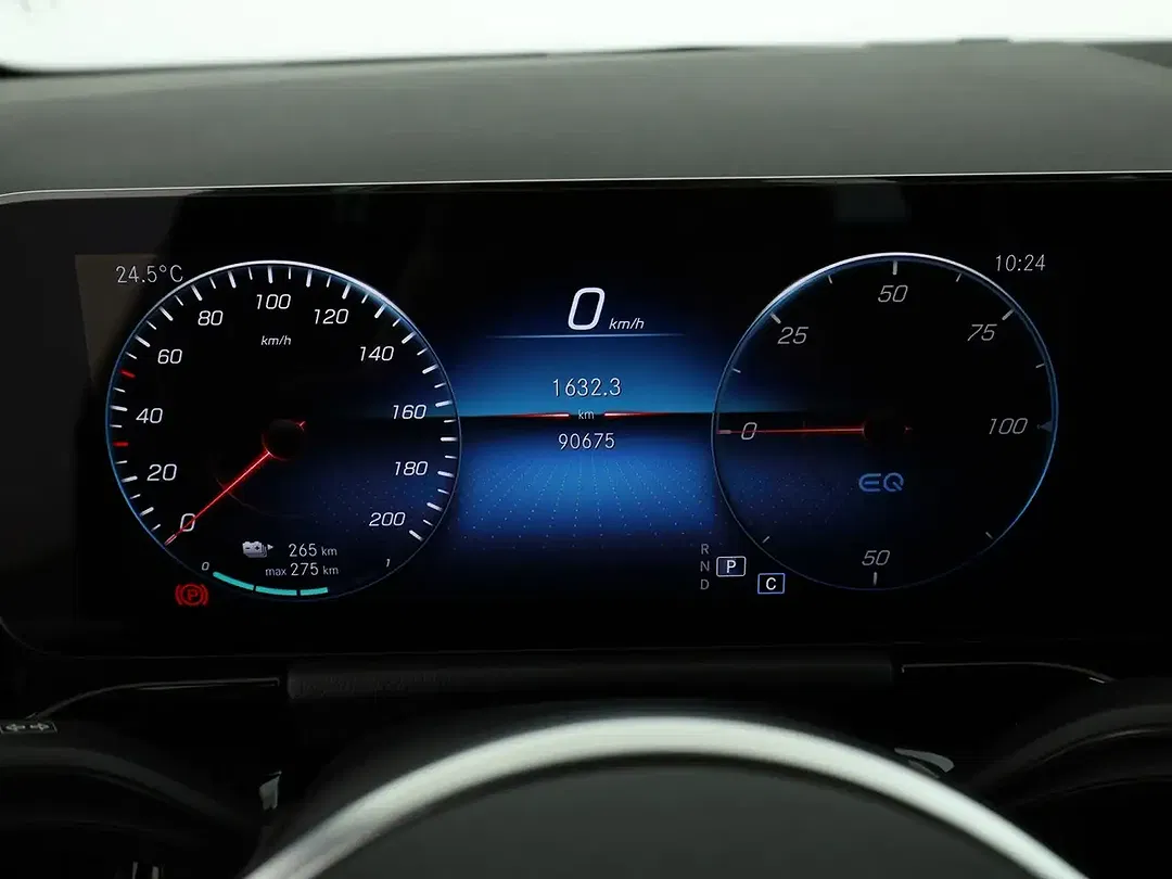 Mercedes-Benz EQA 250 - Thumbnail 12