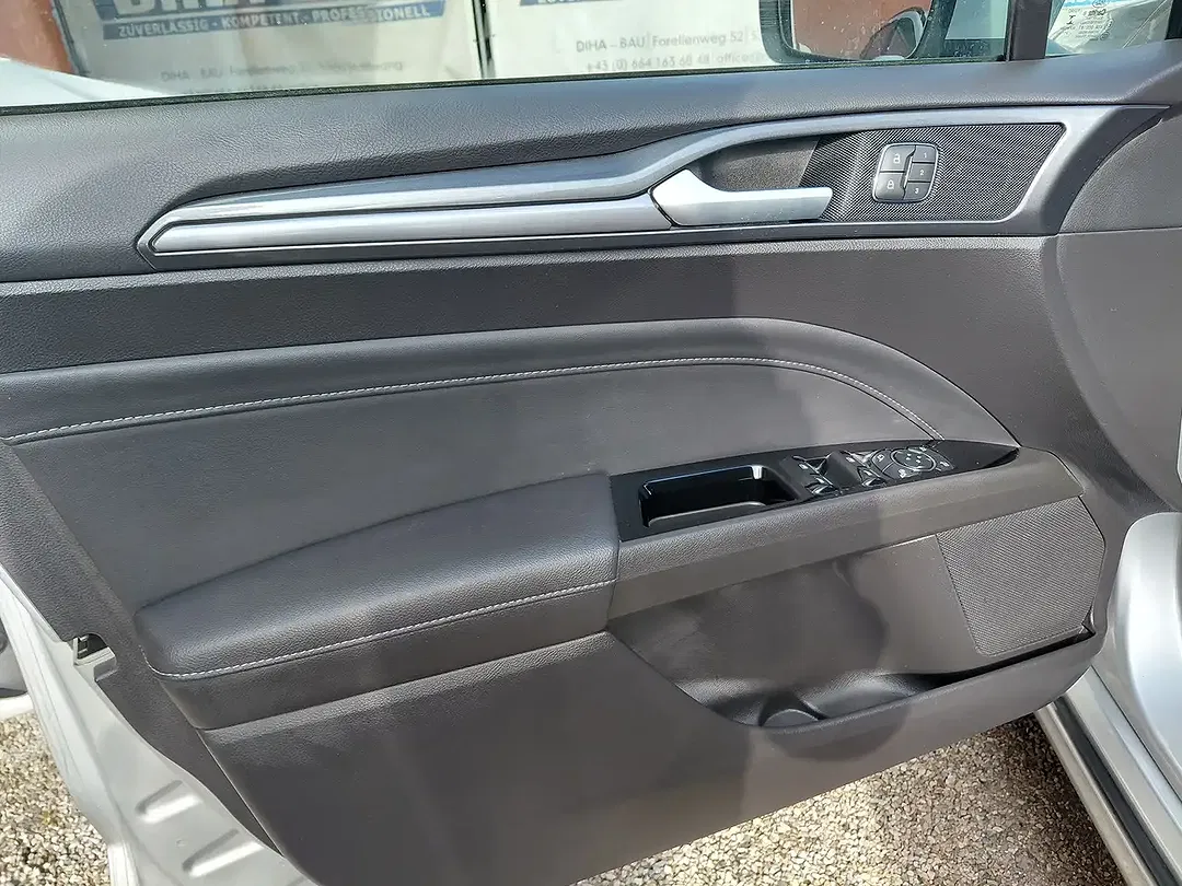 Ford Mondeo - Thumbnail 11