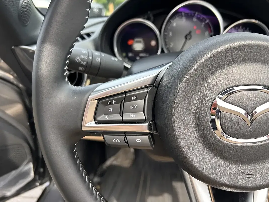 Mazda MX-5 - Thumbnail 10