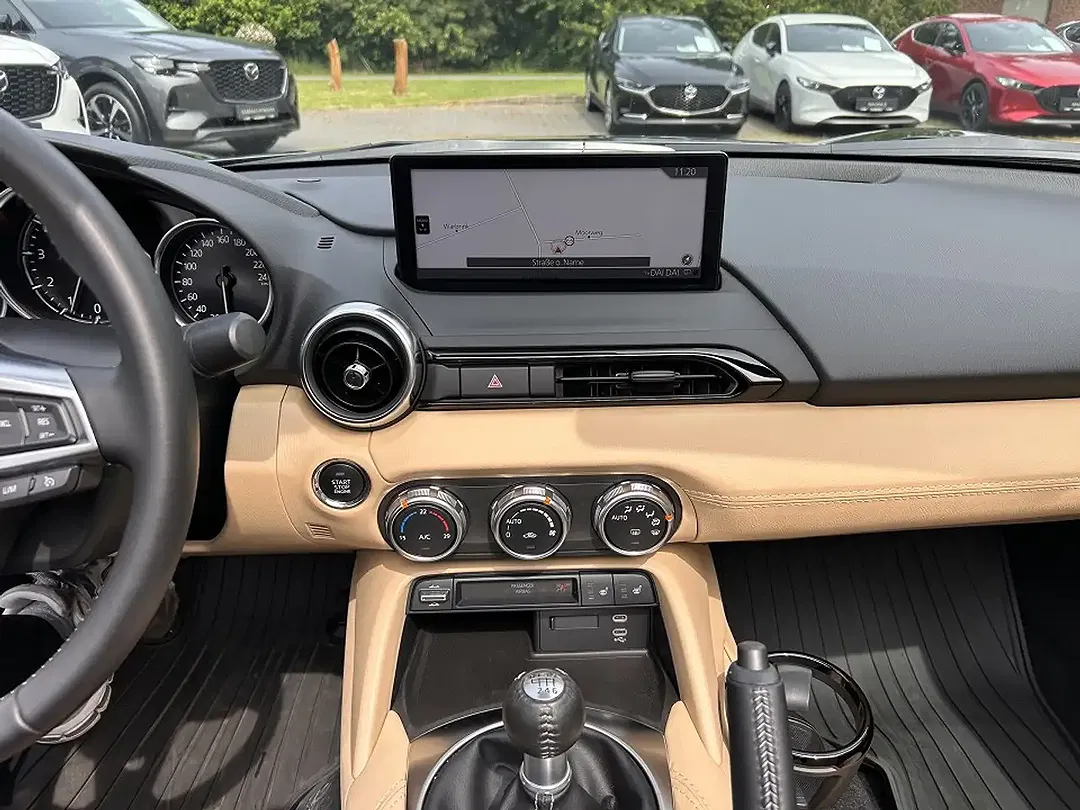 Mazda MX-5 - Thumbnail 12