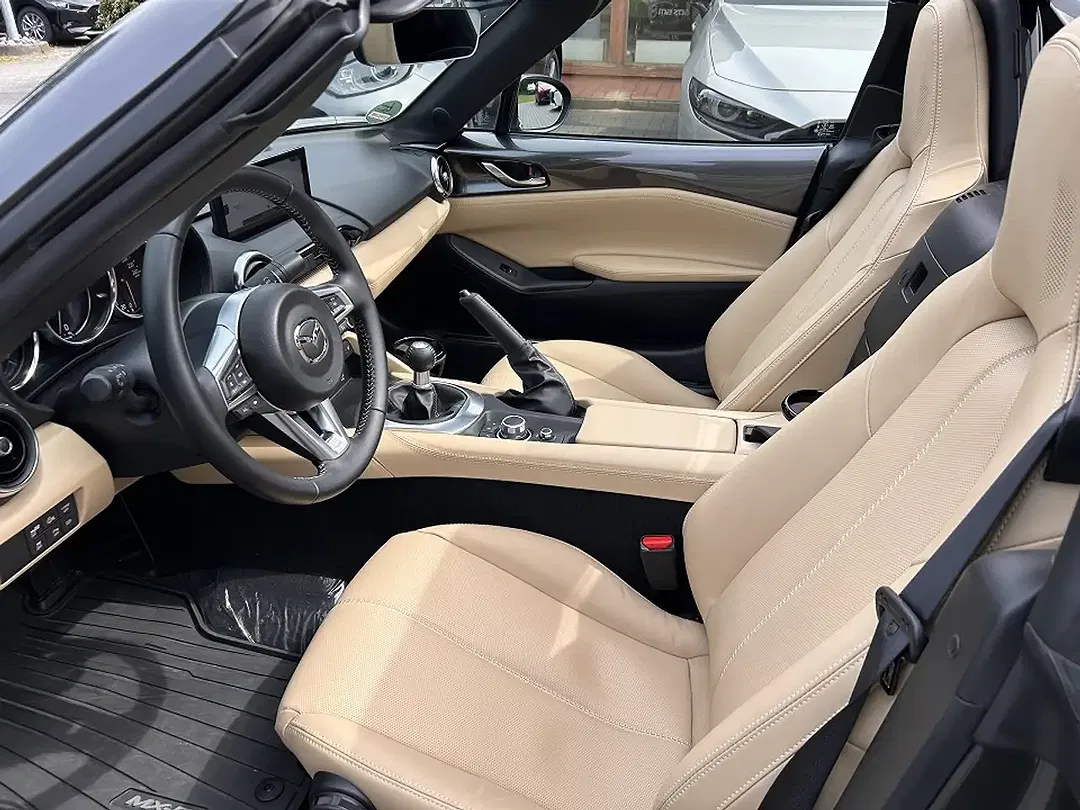 Mazda MX-5 - Thumbnail 7