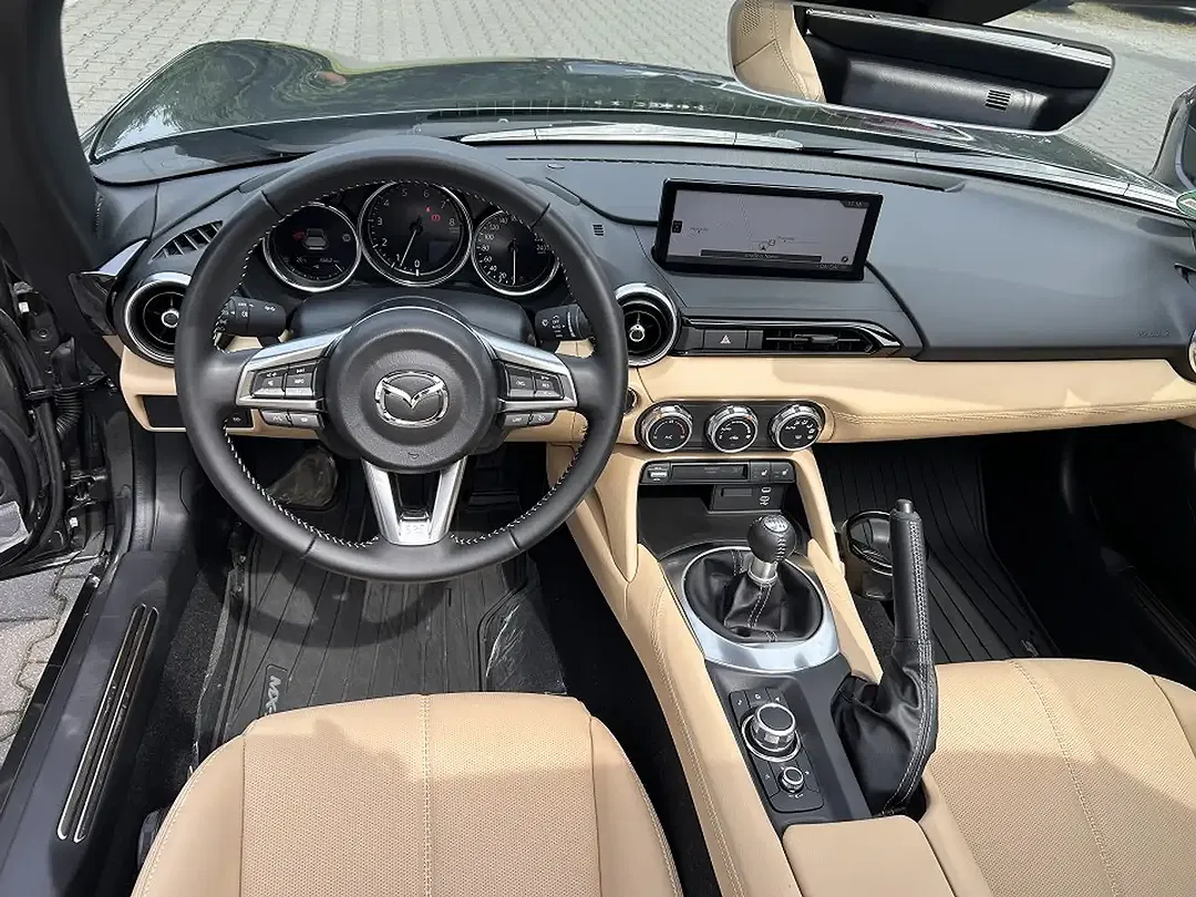 Mazda MX-5 - Thumbnail 8