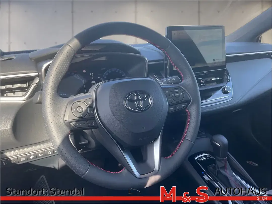 Toyota Corolla - Thumbnail 10