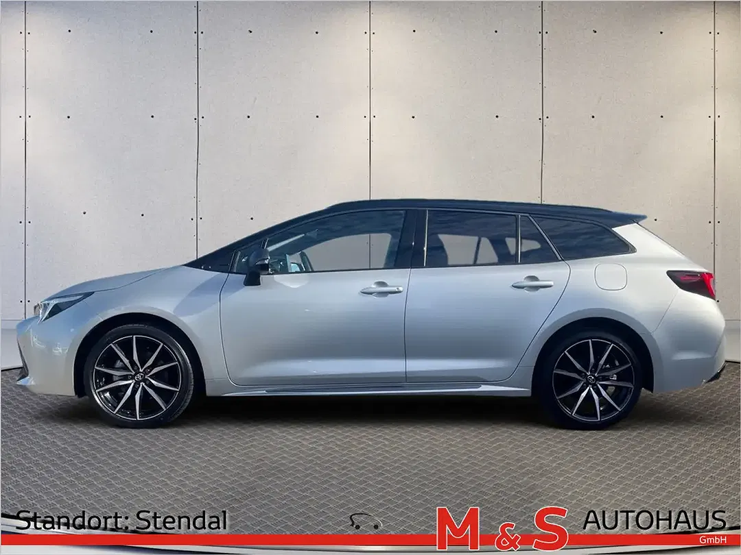 Toyota Corolla - Thumbnail 3