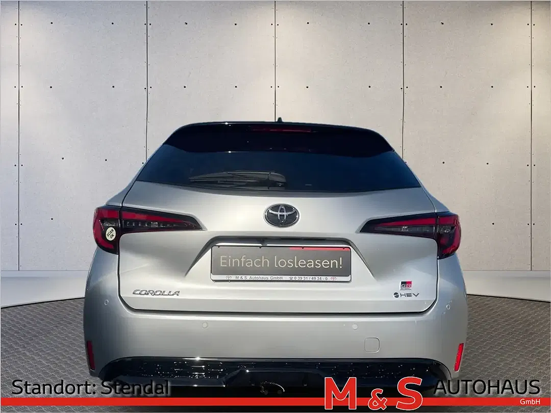 Toyota Corolla - Thumbnail 5