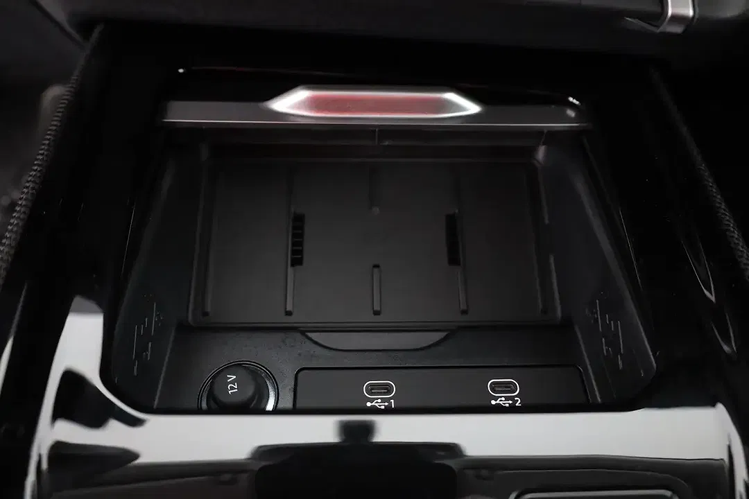 Audi Q3 - Thumbnail 12