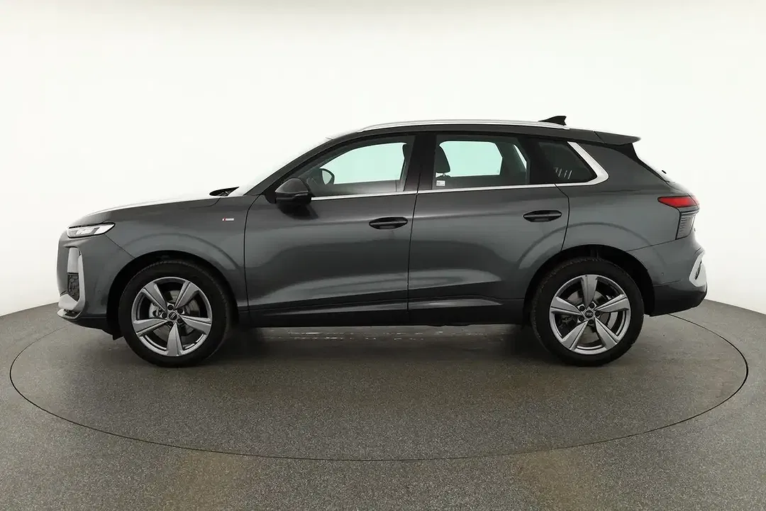 Audi Q3 - Thumbnail 1