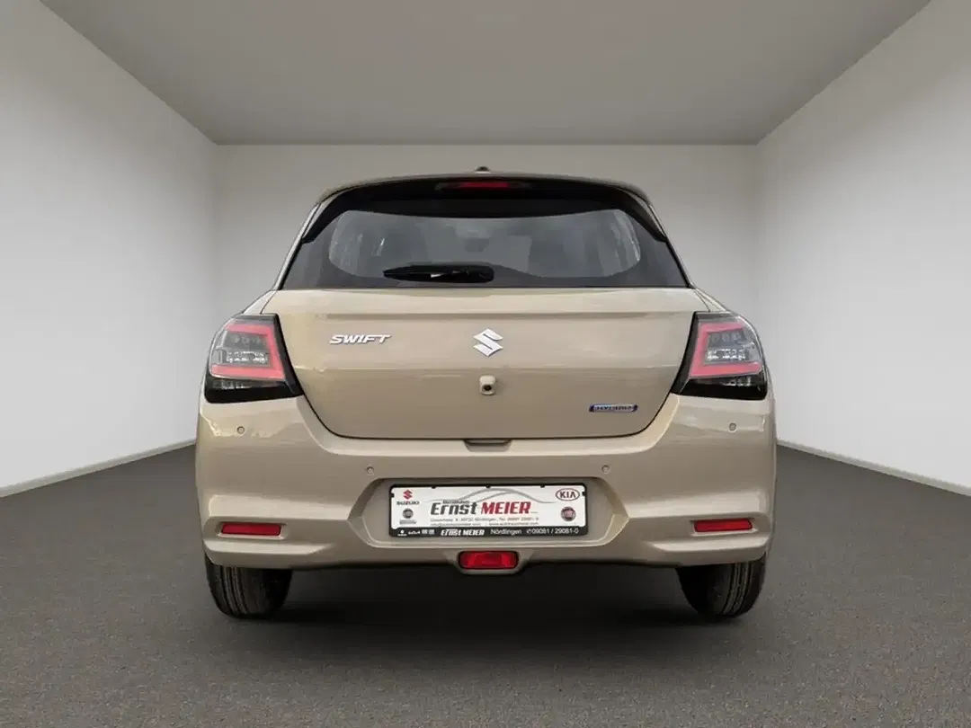 Suzuki Swift - Thumbnail 4