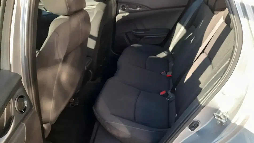 Honda Civic - Thumbnail 8