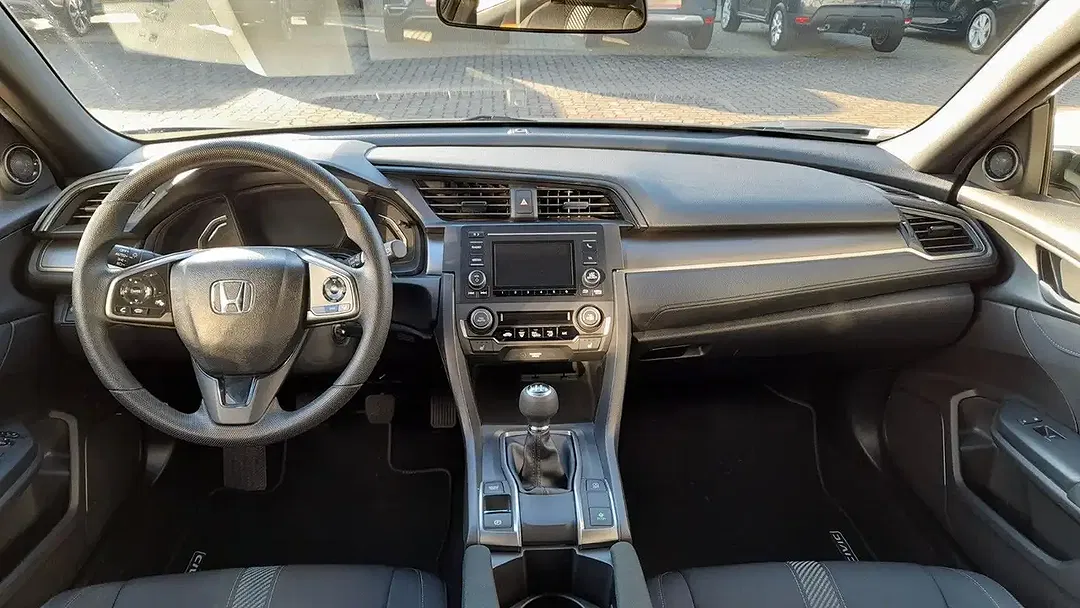 Honda Civic - Thumbnail 9
