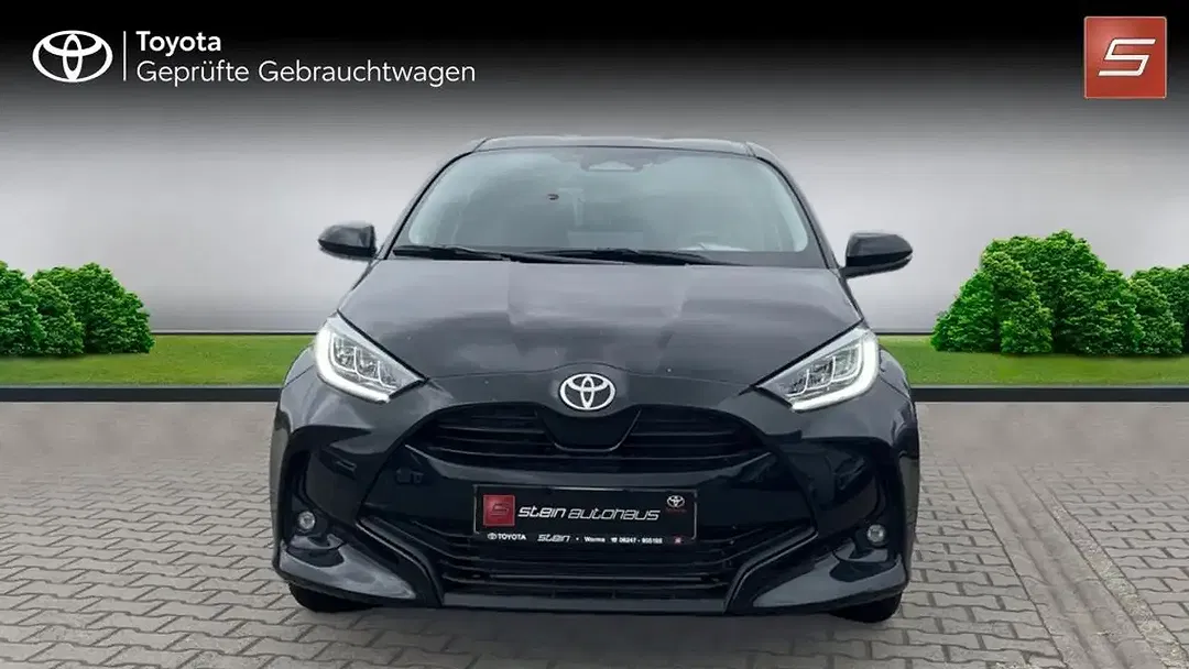 Toyota Yaris - Thumbnail 8