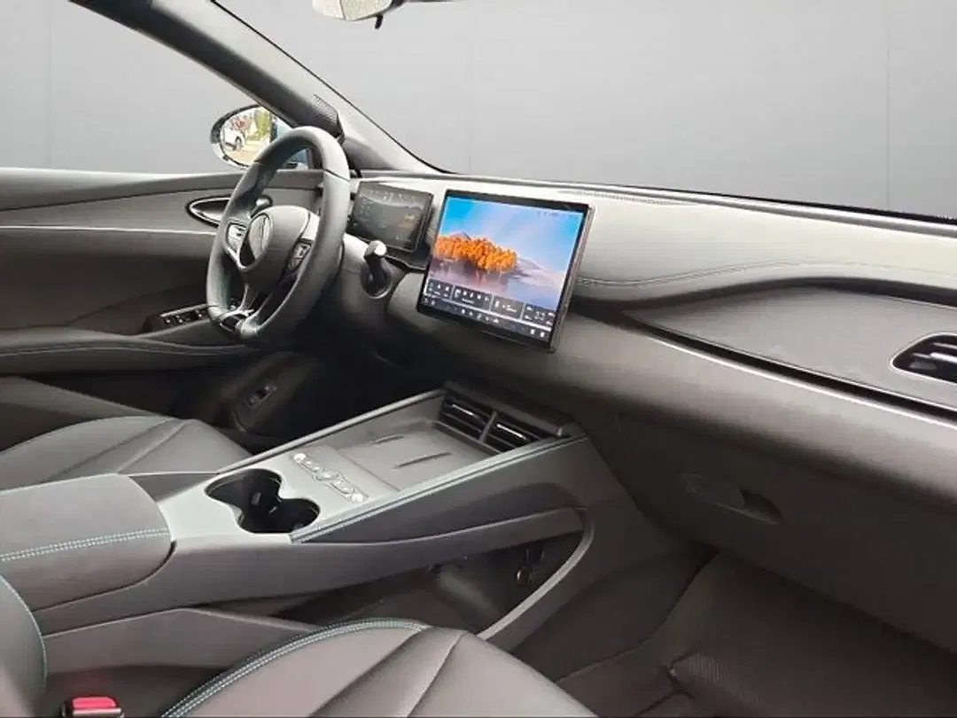 BYD Seal 6 - Thumbnail 9