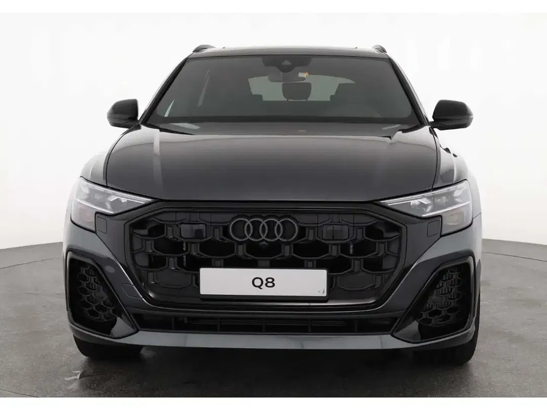 Audi Q8 - Thumbnail 2