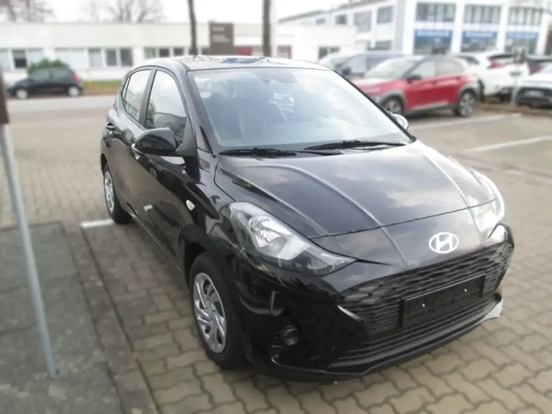 Hyundai i10 - Thumbnail 2