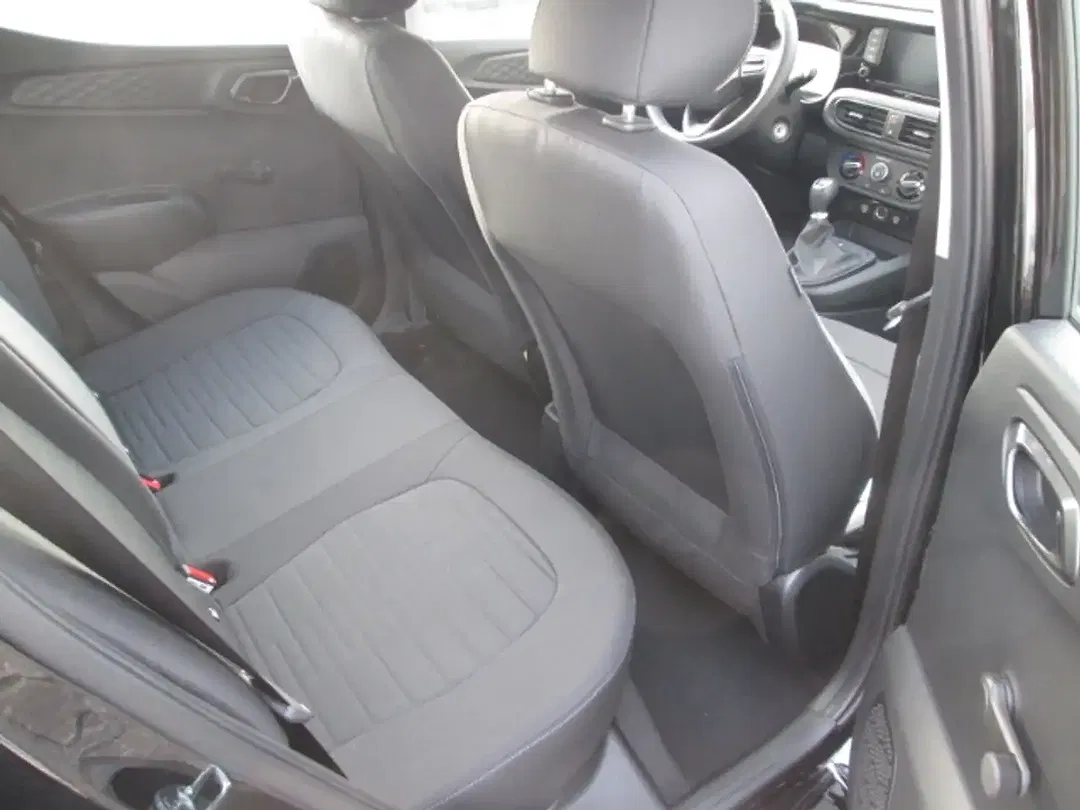 Hyundai i10 - Thumbnail 5