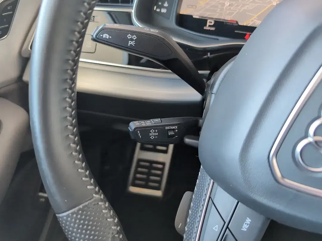 Audi SQ7 - Thumbnail 13