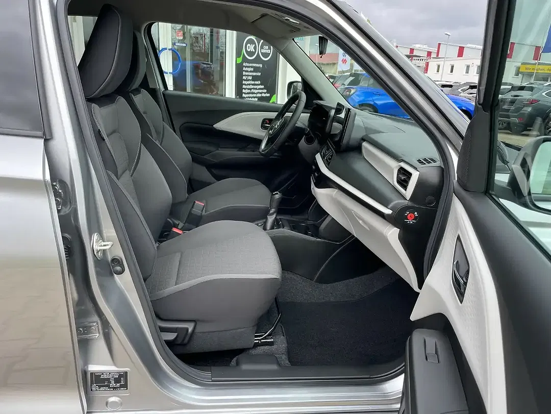 Suzuki Swift - Thumbnail 13