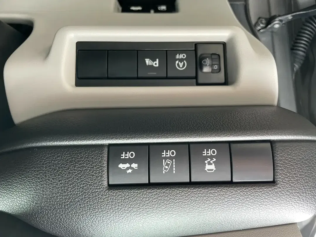 Suzuki Swift - Thumbnail 14