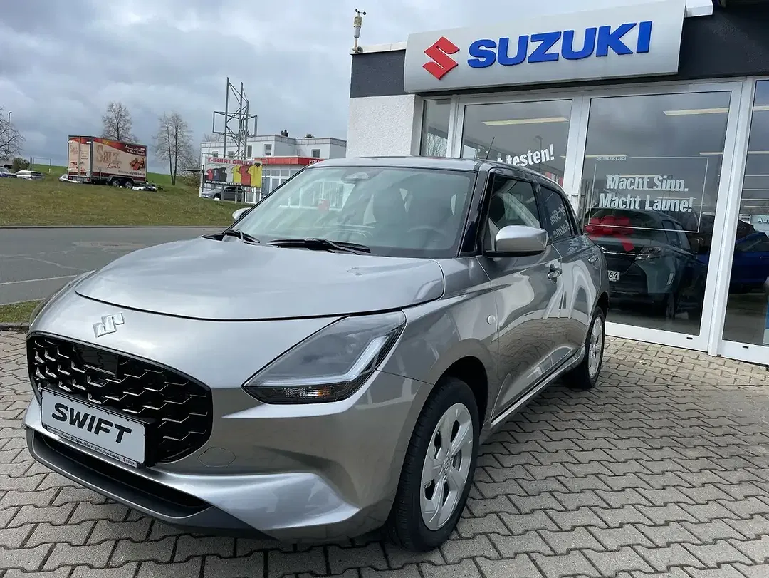 Suzuki Swift - Thumbnail 5