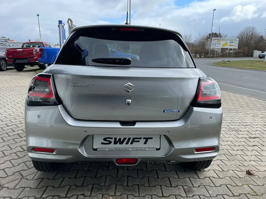 Suzuki Swift - Thumbnail 6