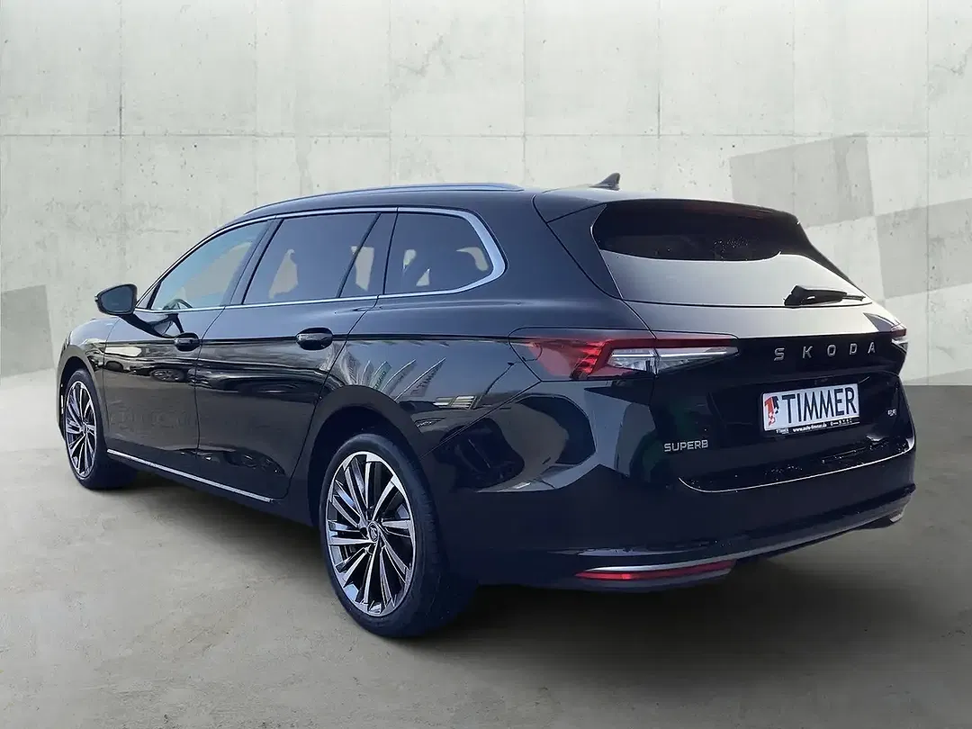 Skoda Superb - Thumbnail 3