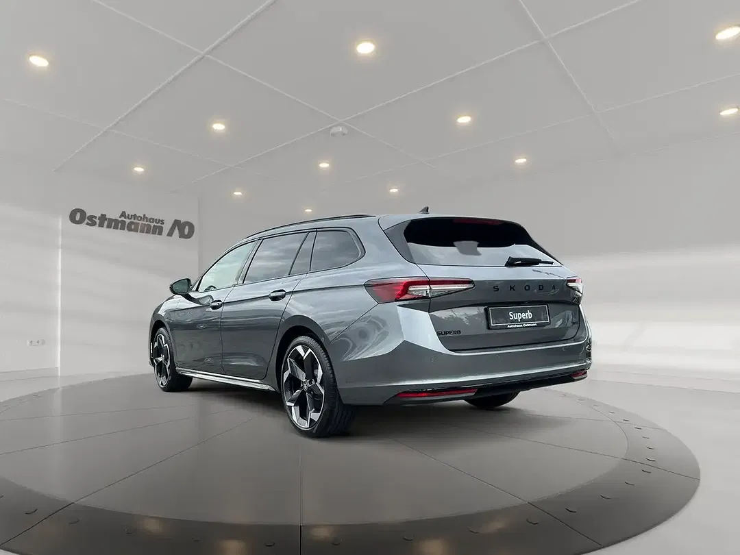 Skoda Superb - Thumbnail 3