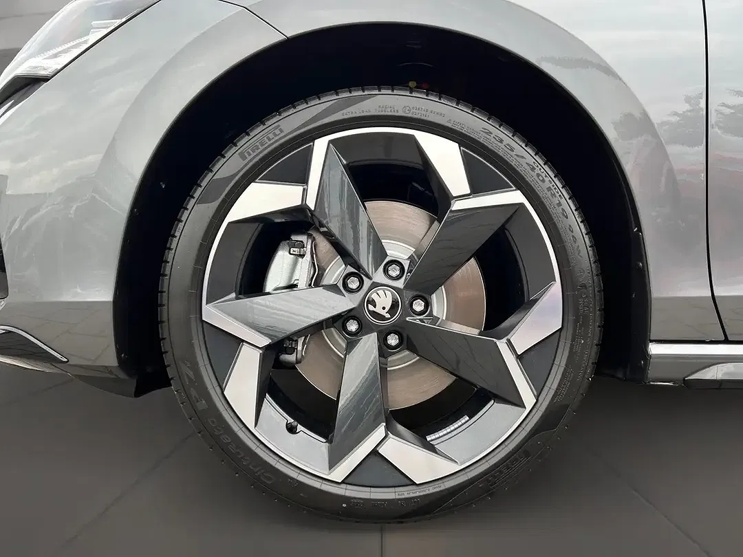 Skoda Superb - Thumbnail 6