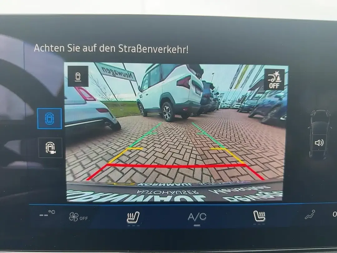 Renault Clio - Thumbnail 13
