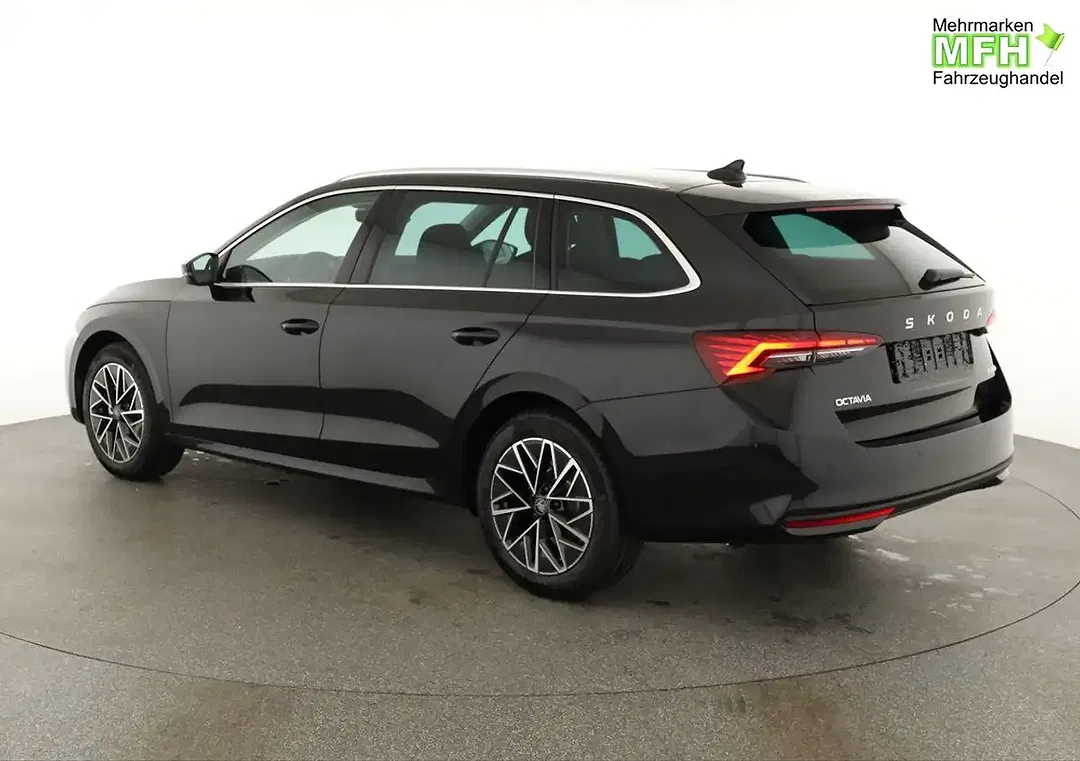 Skoda Octavia - Thumbnail 3