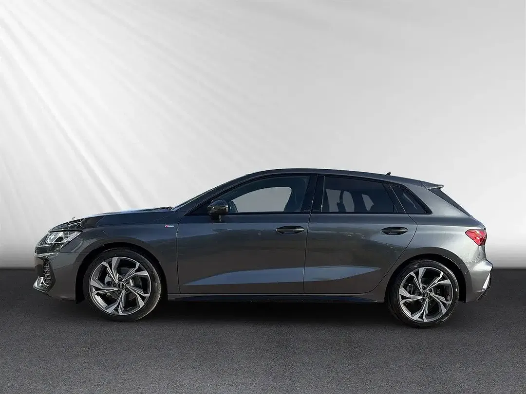 Audi A3 - Thumbnail 2