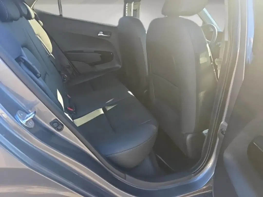 Kia Picanto - Thumbnail 13