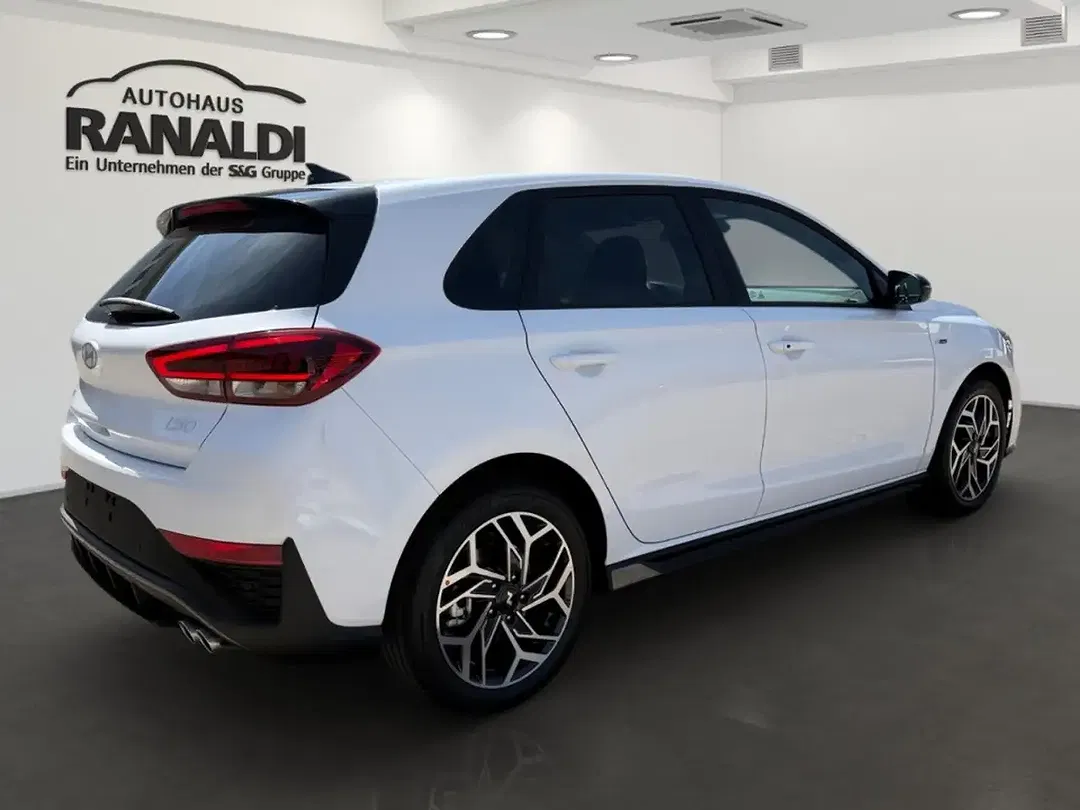 Hyundai i30 - Thumbnail 3