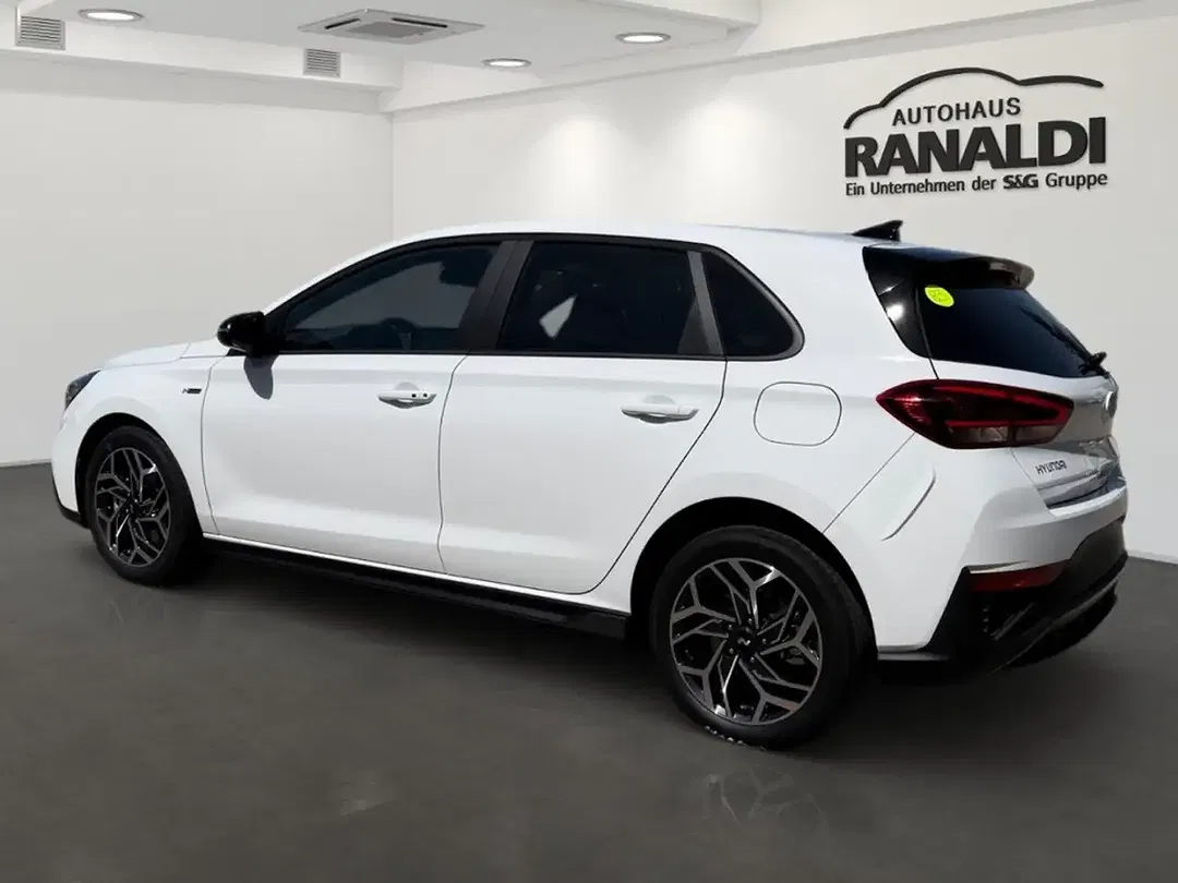 Hyundai i30 - Thumbnail 4