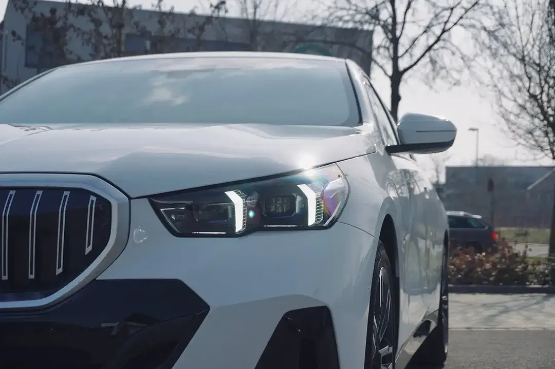 BMW 520 - Thumbnail 15