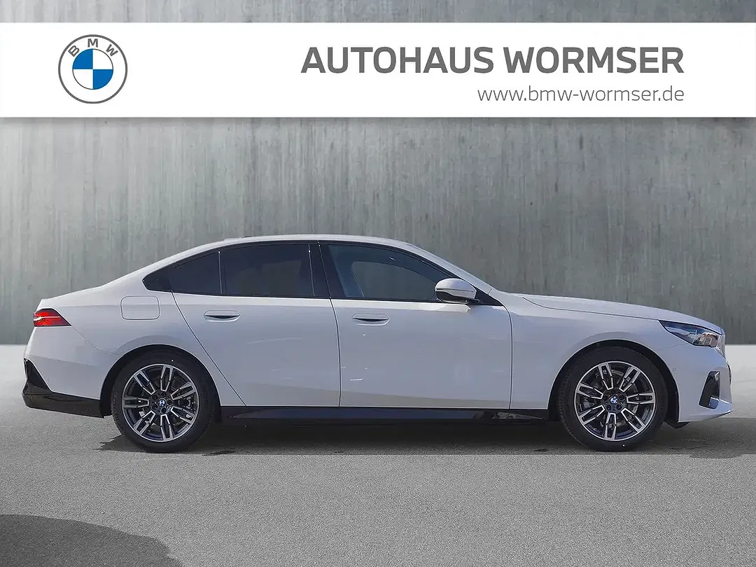 BMW 520 - Thumbnail 4