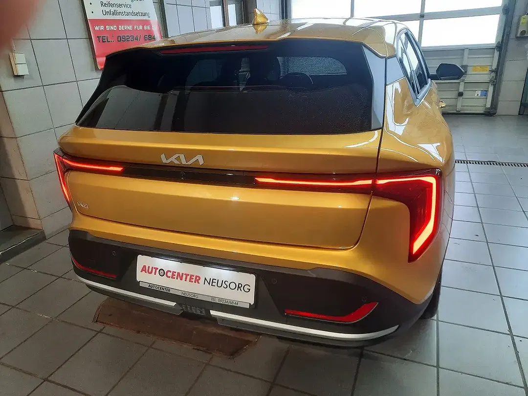 Kia K4 - Thumbnail 3