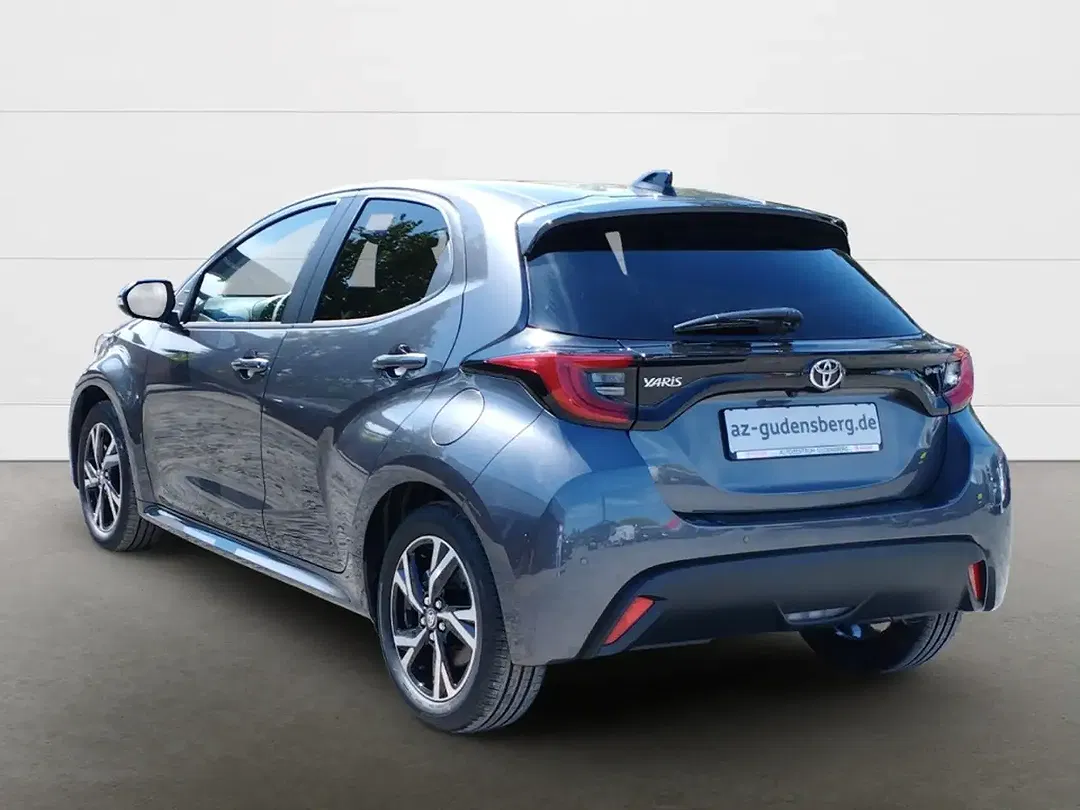 Toyota Yaris - Thumbnail 3