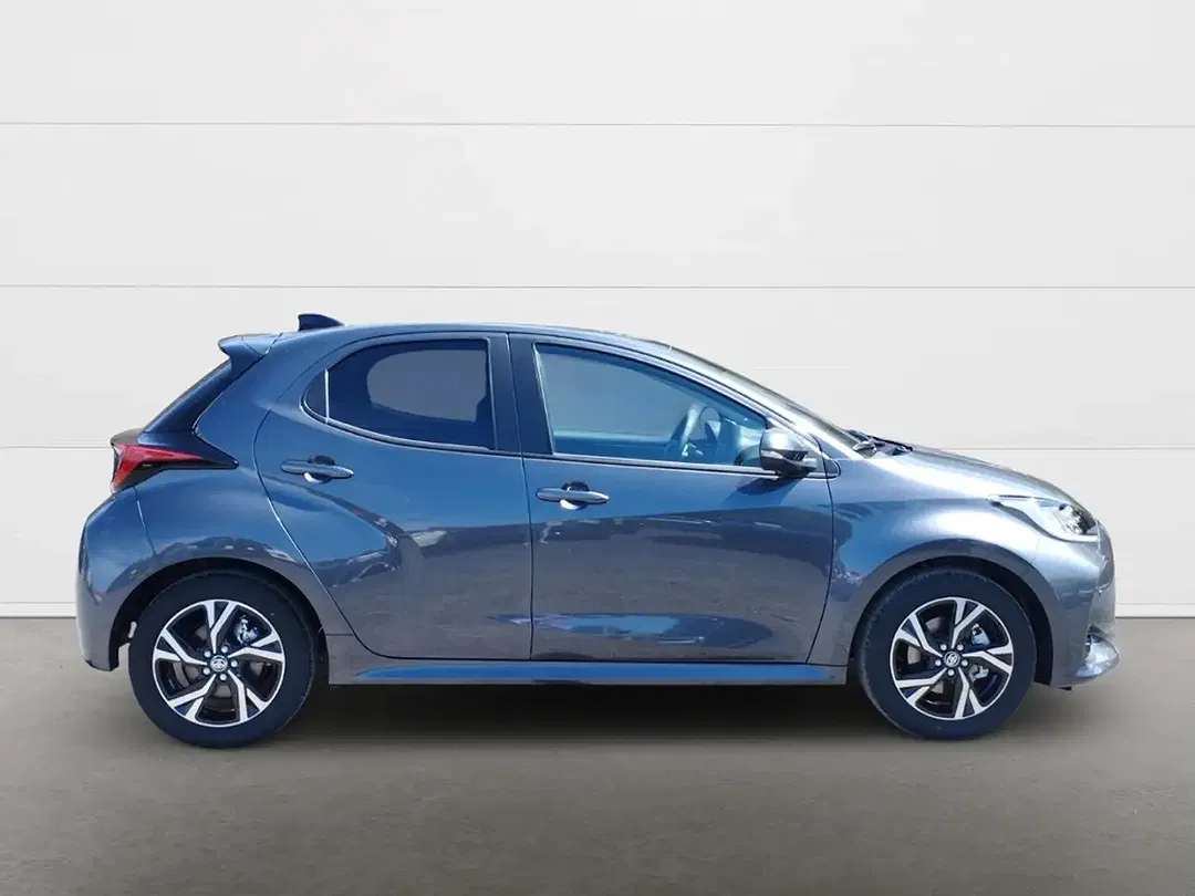 Toyota Yaris - Thumbnail 7