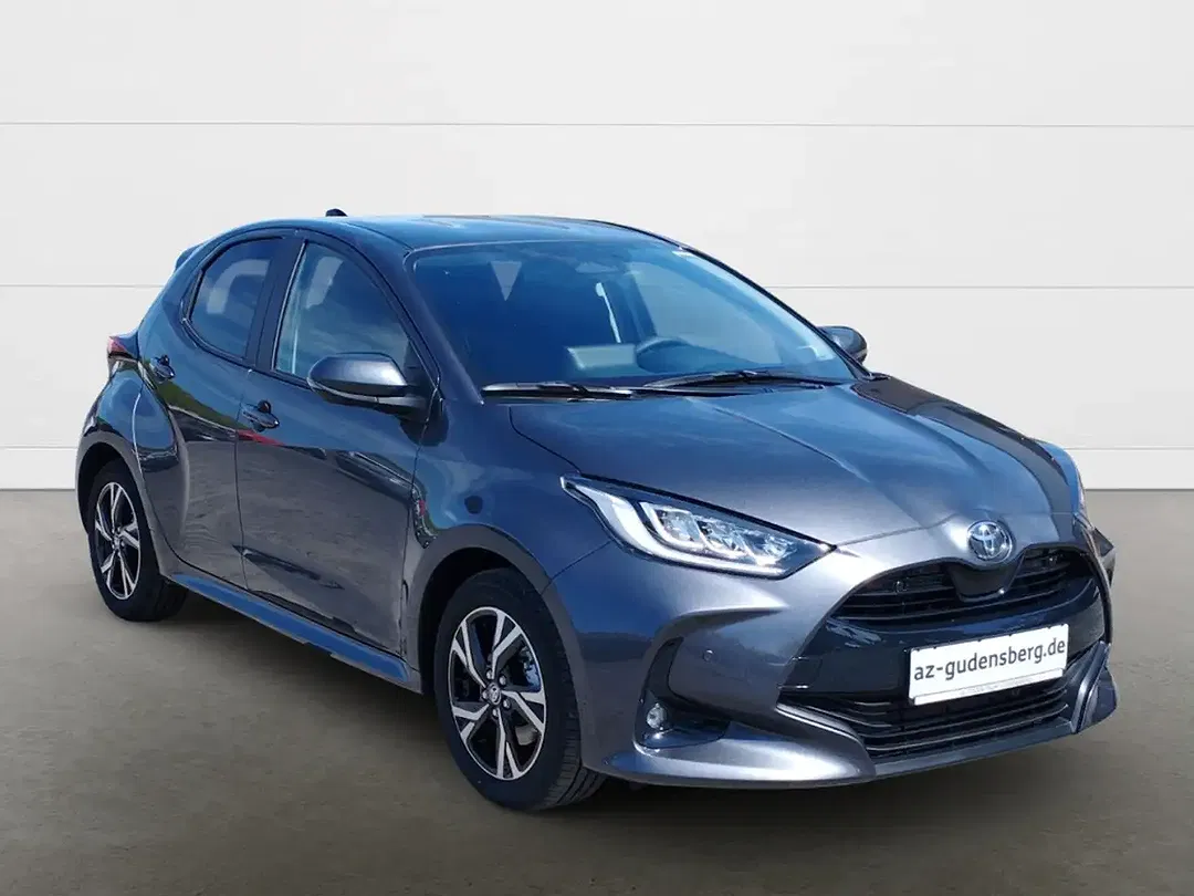 Toyota Yaris - Thumbnail 8