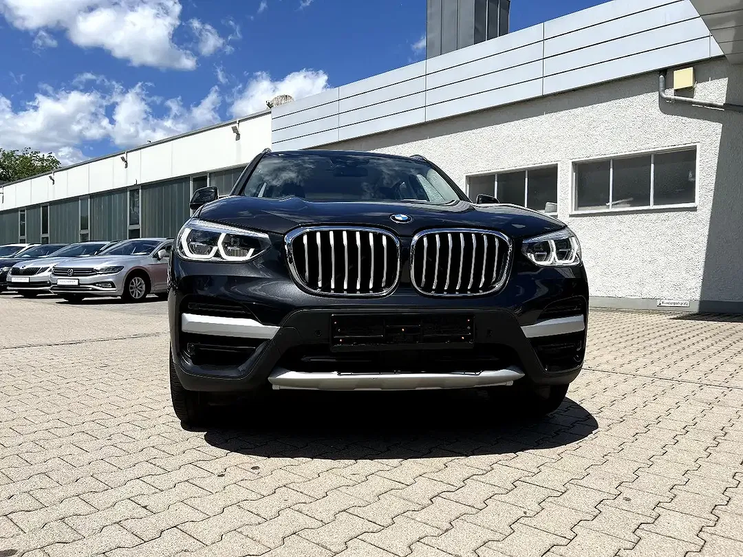 BMW X3 - Thumbnail 6