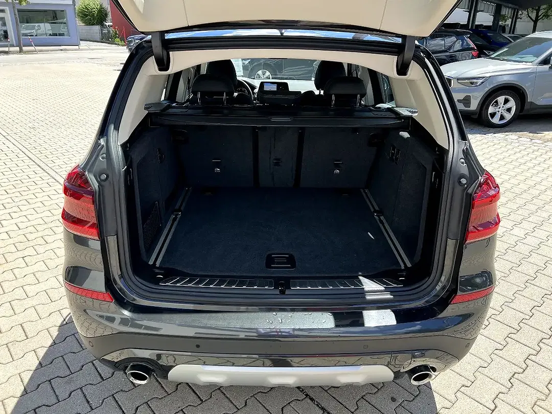 BMW X3 - Thumbnail 7