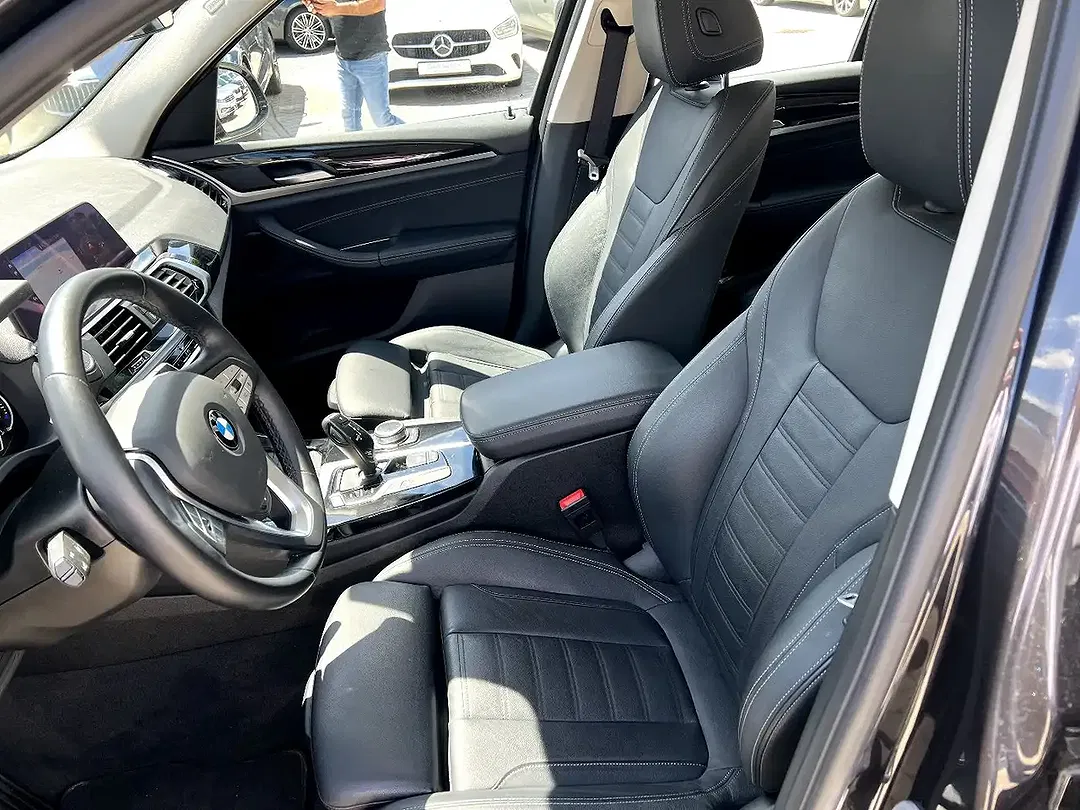 BMW X3 - Thumbnail 9