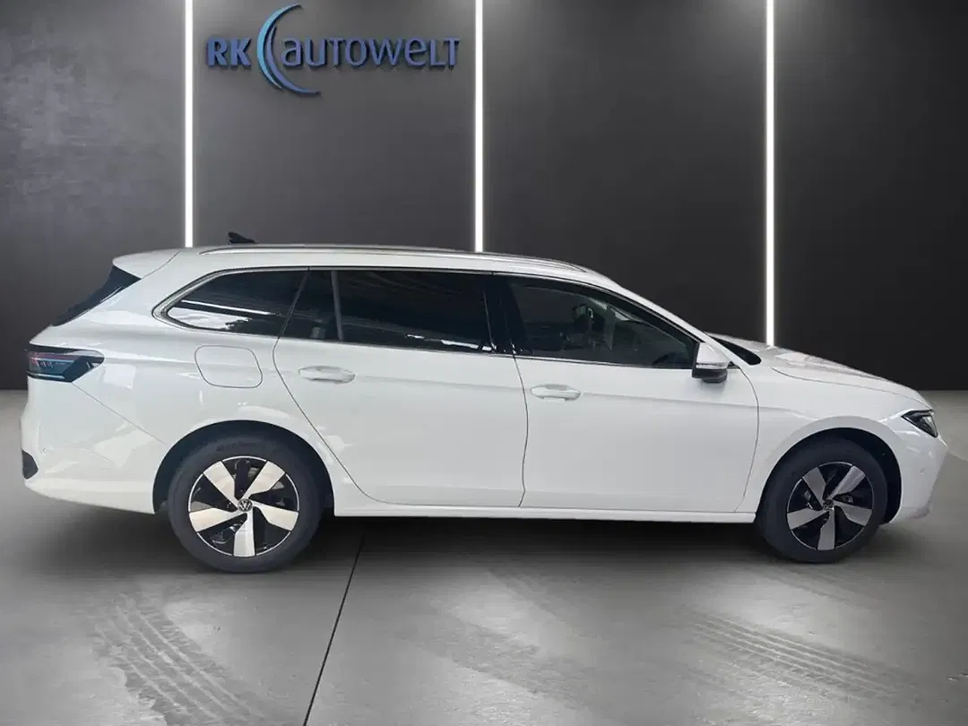 Volkswagen Passat Variant - Thumbnail 3