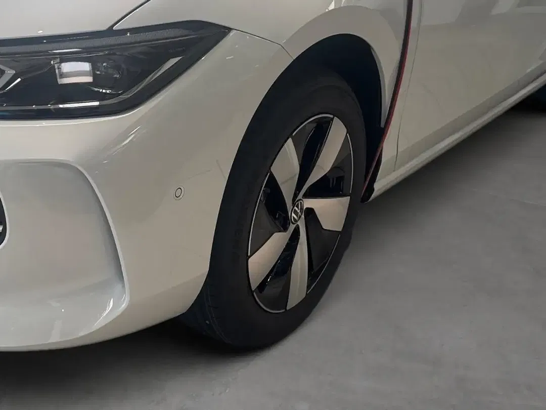 Volkswagen Passat Variant - Thumbnail 9